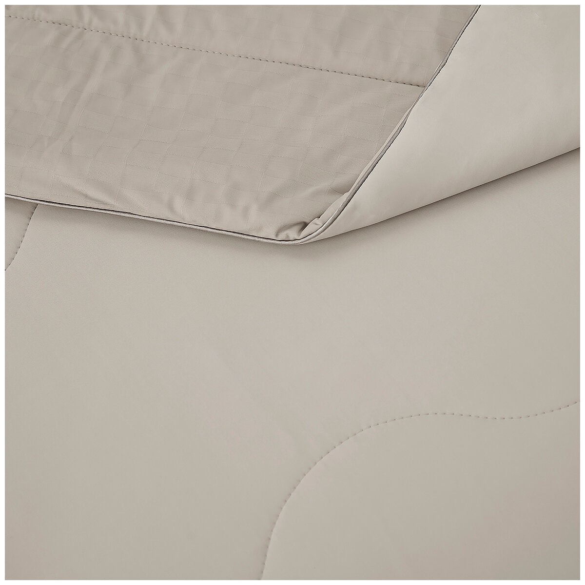 Hotel Grand EternaCool Cooling Comforter Queen, Atmosphere, Model 130511, Lightweight, Breathable