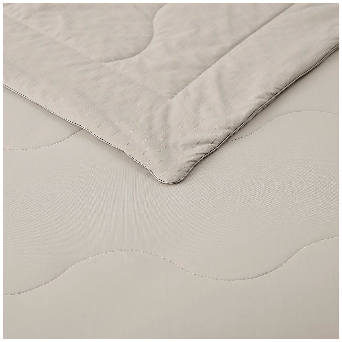 Hotel Grand EternaCool Cooling Comforter Queen, Atmosphere, Model 130511, Lightweight, Breathable