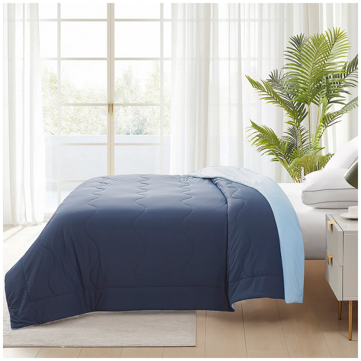 Hotel Grand EternaCool Cooling Comforter Queen 130511 - Dress Blue, Lightweight, Machine Washable