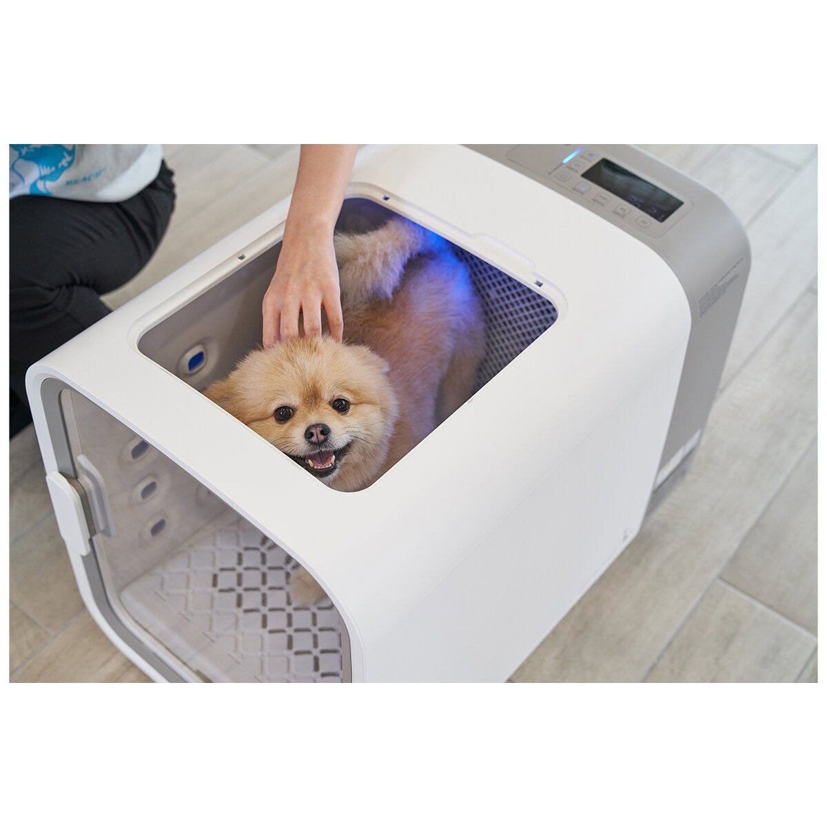 Cuckoo Nello Air Shower Pet Dryer ND-A0610FG, 8kg, Filtered Air, Detachable Parts, Voice Control