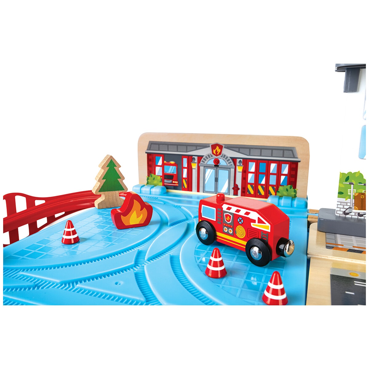 Hape Super Cityscape Transport Set E3773 - 80-Piece Railway with Battery Engine & Accessories
