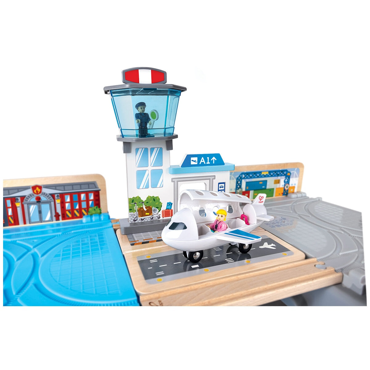 Hape Super Cityscape Transport Set E3773 - 80-Piece Railway with Battery Engine & Accessories