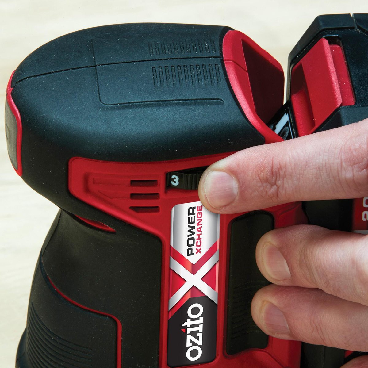 Ozito PXC 18V Cordless 125mm Random Orbital Sander Metal Plastic Easy Clean - SuperSaverAU - view 5
