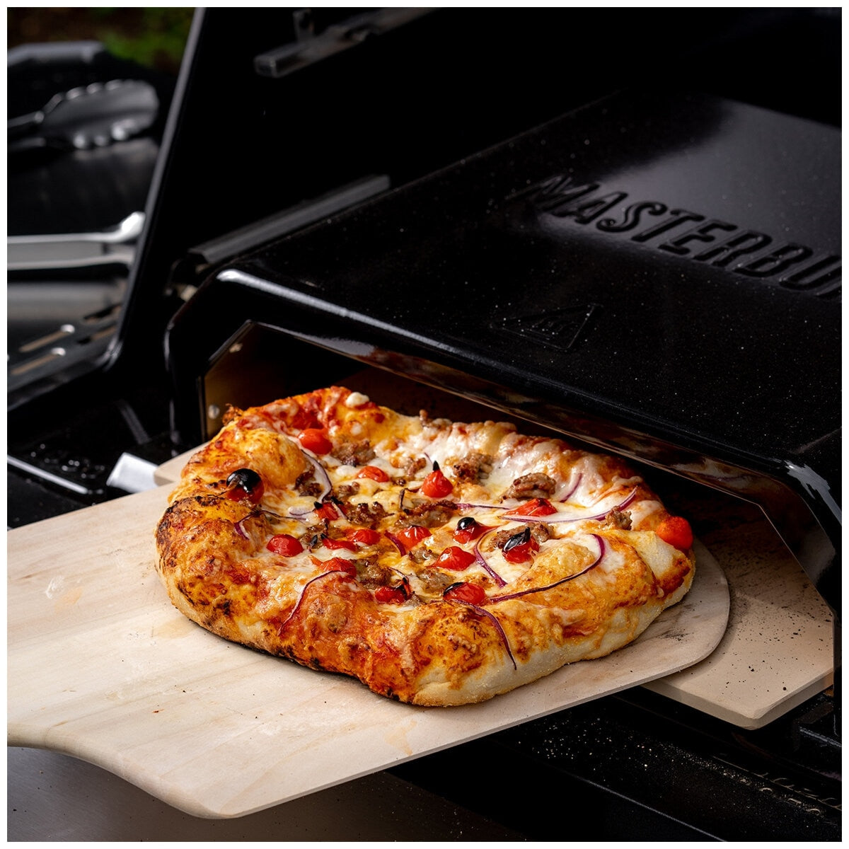 Masterbuilt Gravity Series 900 Charcoal Grill & Smoker w/ Pizza Oven, 900 Sq In, MB20041823