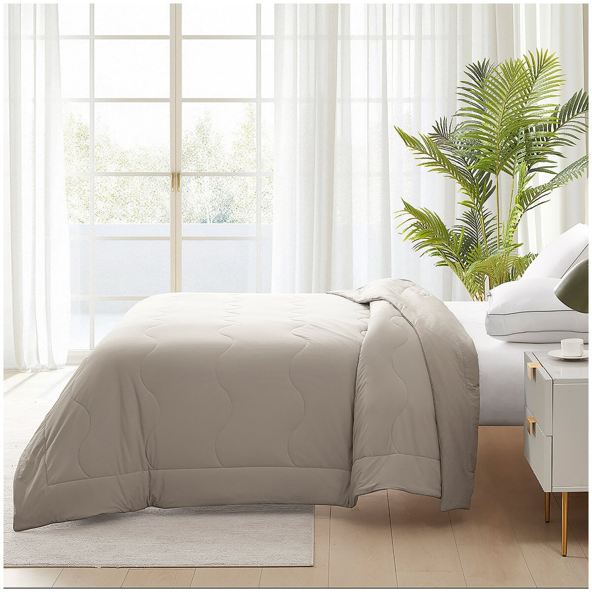 Hotel Grand EternaCool King Cooling Comforter, Atmosphere, Lightweight, Machine Washable