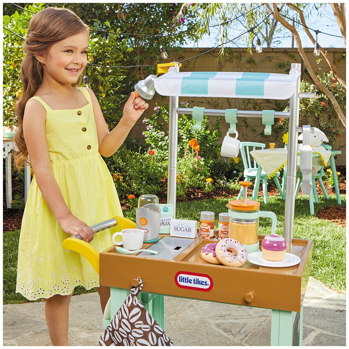 Little Tikes 2-in-1 Cafe Cart Playset, 25 Accessories, Model 3702, Ages 2+