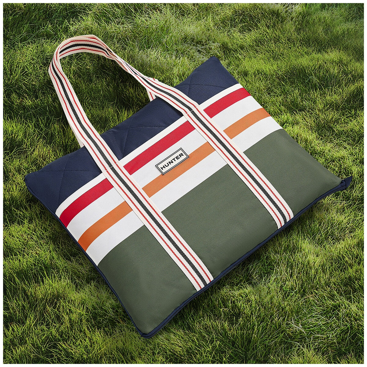 Hunter Outdoor Picnic Blanket 152 x 183 cm Cypress Block Green Water Resistant - SuperSaverAU - view 7