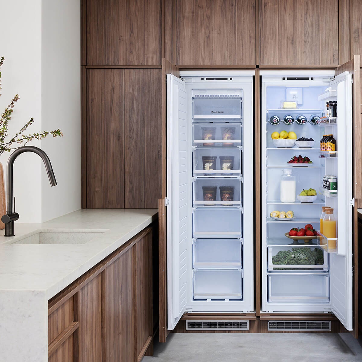 Artusi 280L Fully Integrated Refrigerator - Frost Free, Touch Control, 41dB Noise Level - AINT5100