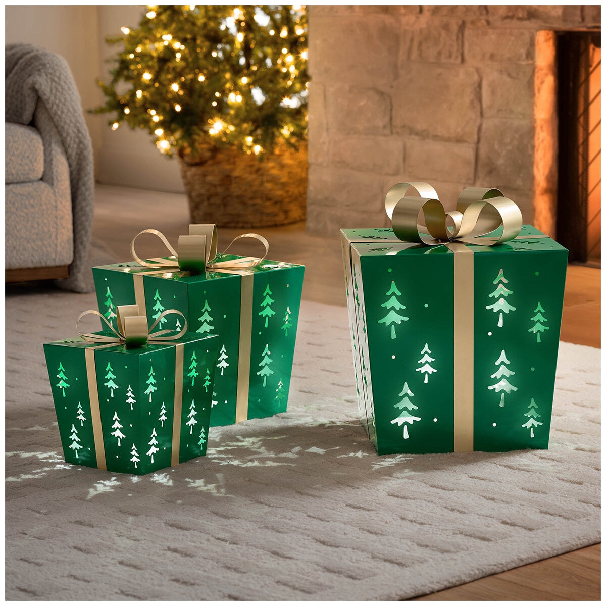 Metal Gift Box Set 3 Piece Green with LED Lights, Tree Pattern, Indoor Use