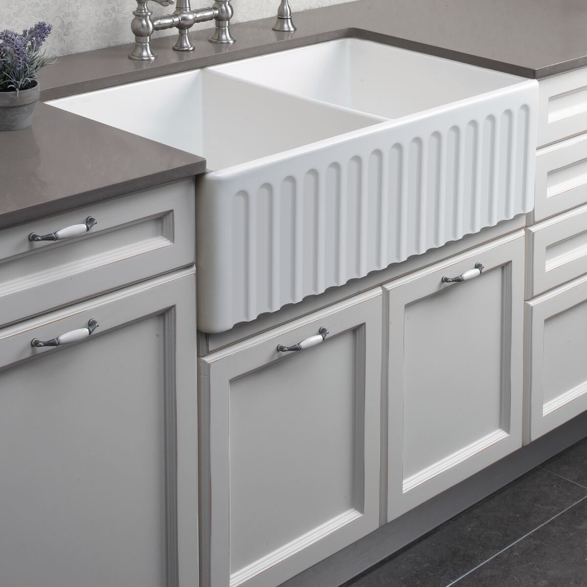 Turner Hastings Novi 85 Double Bowl Butler Sink Pack - Chrome Ludlow Pull Out Mixer Tap - PKG018