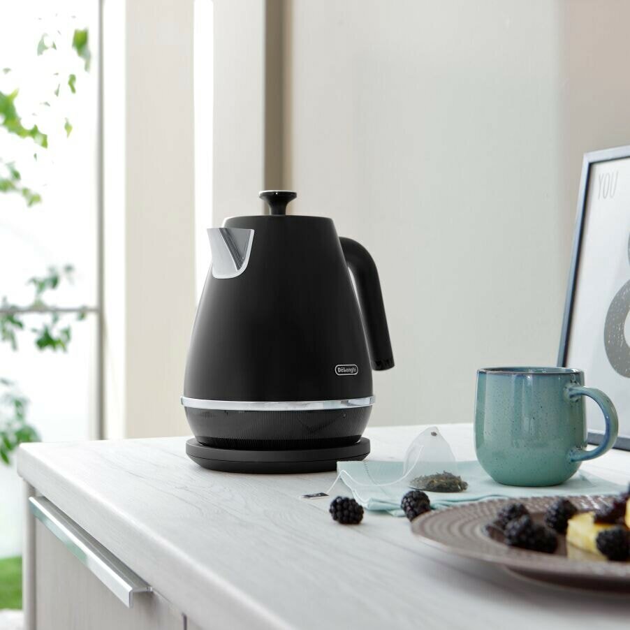 DeLonghi Distinta Moments Kettle 1.7L - Sunset Black, 2000W, Removable Limescale Filter - KBIN2001BK