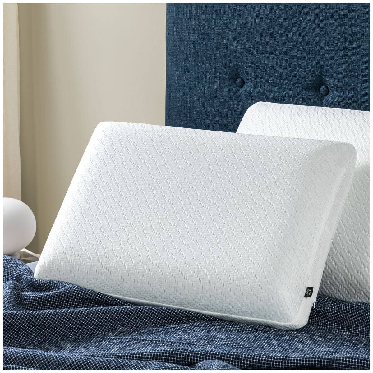 Zinus Cooling Gel Memory Foam Pillow - Ventilated Airhole Design, Cool-Touch Cover - AU-PPAAT2-05S