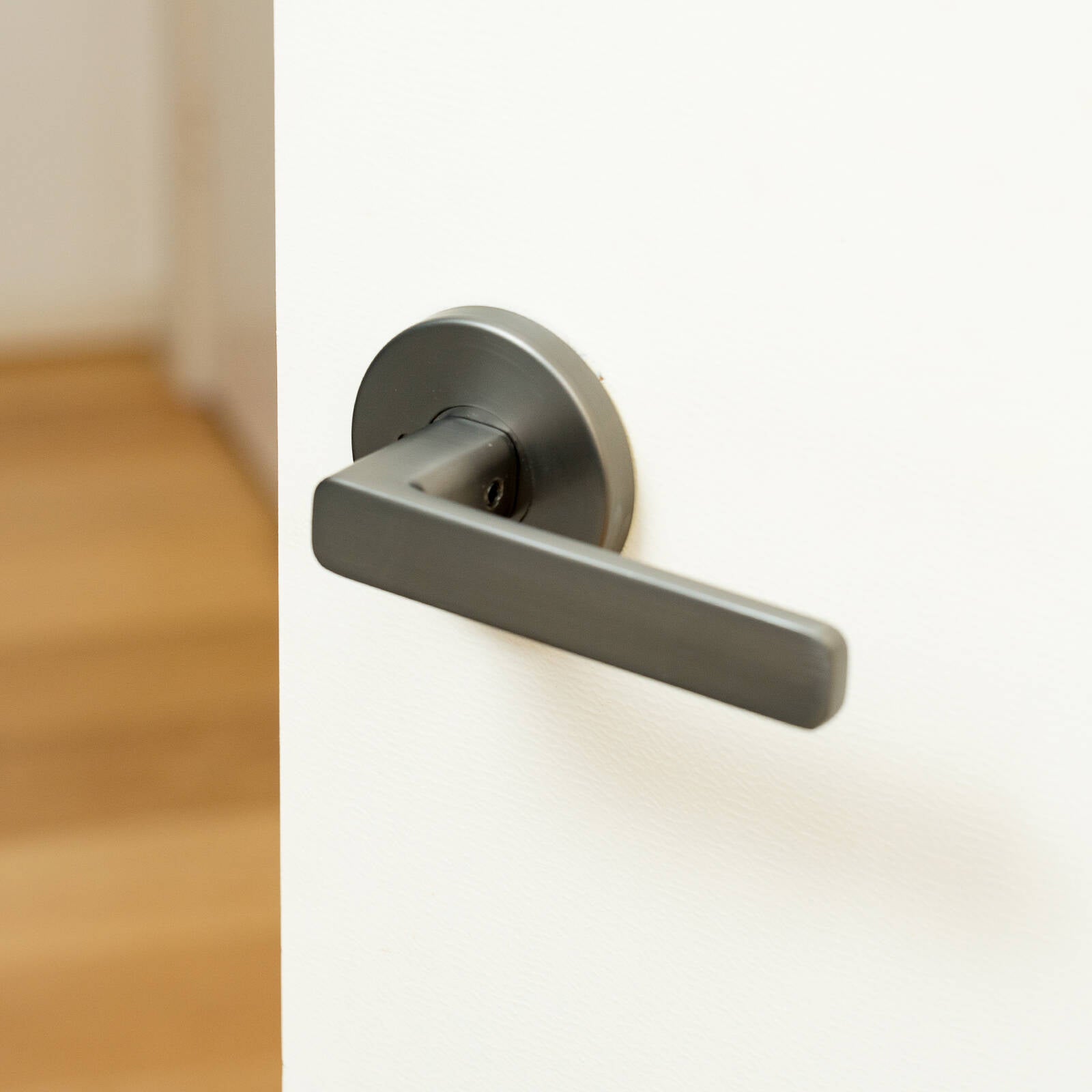 Ikonic San Fran Passage Lever Set Gunmetal Zinc