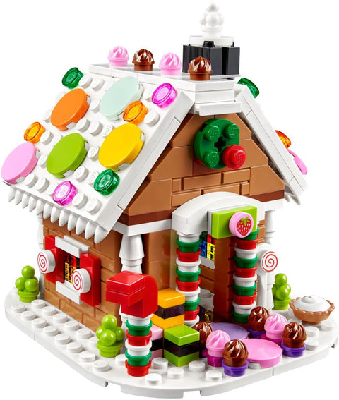 LEGO 40139 Gingerbread House Building Kit - SuperSaverAU - view 2