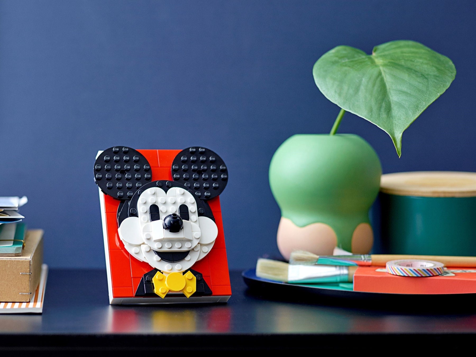 LEGO 40456 Mickey Mouse Brick Sketches Portrait - SuperSaverAU - view 3