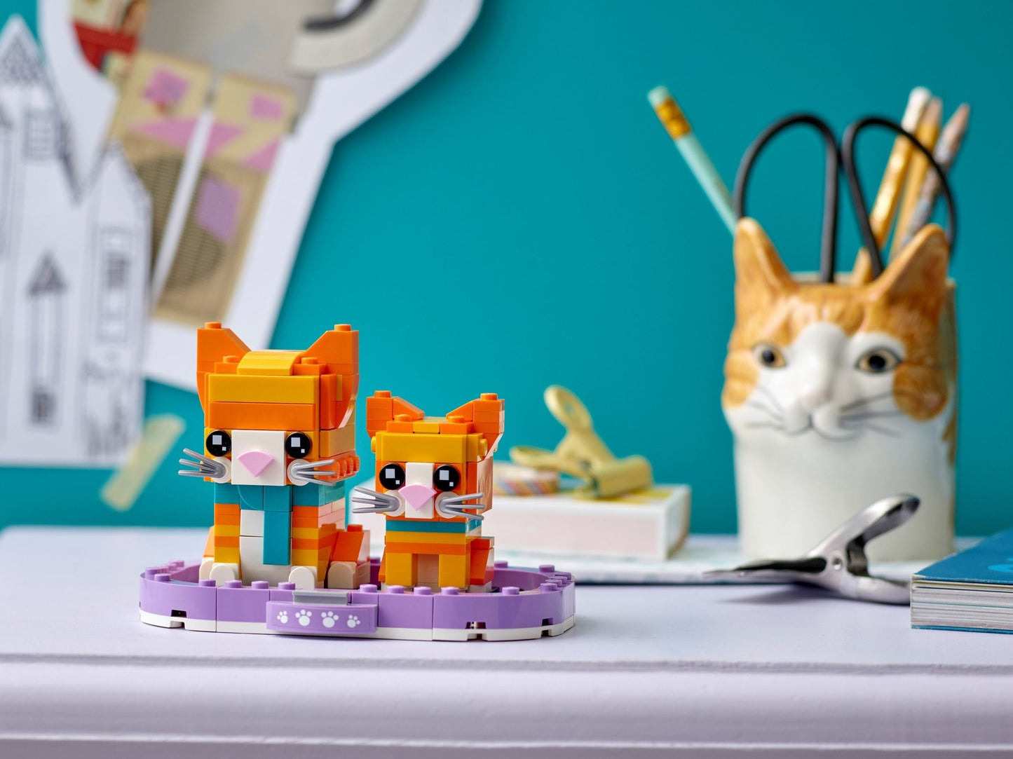 LEGO 40480 Ginger Tabby Cat & Kitten BrickHeadz Set
