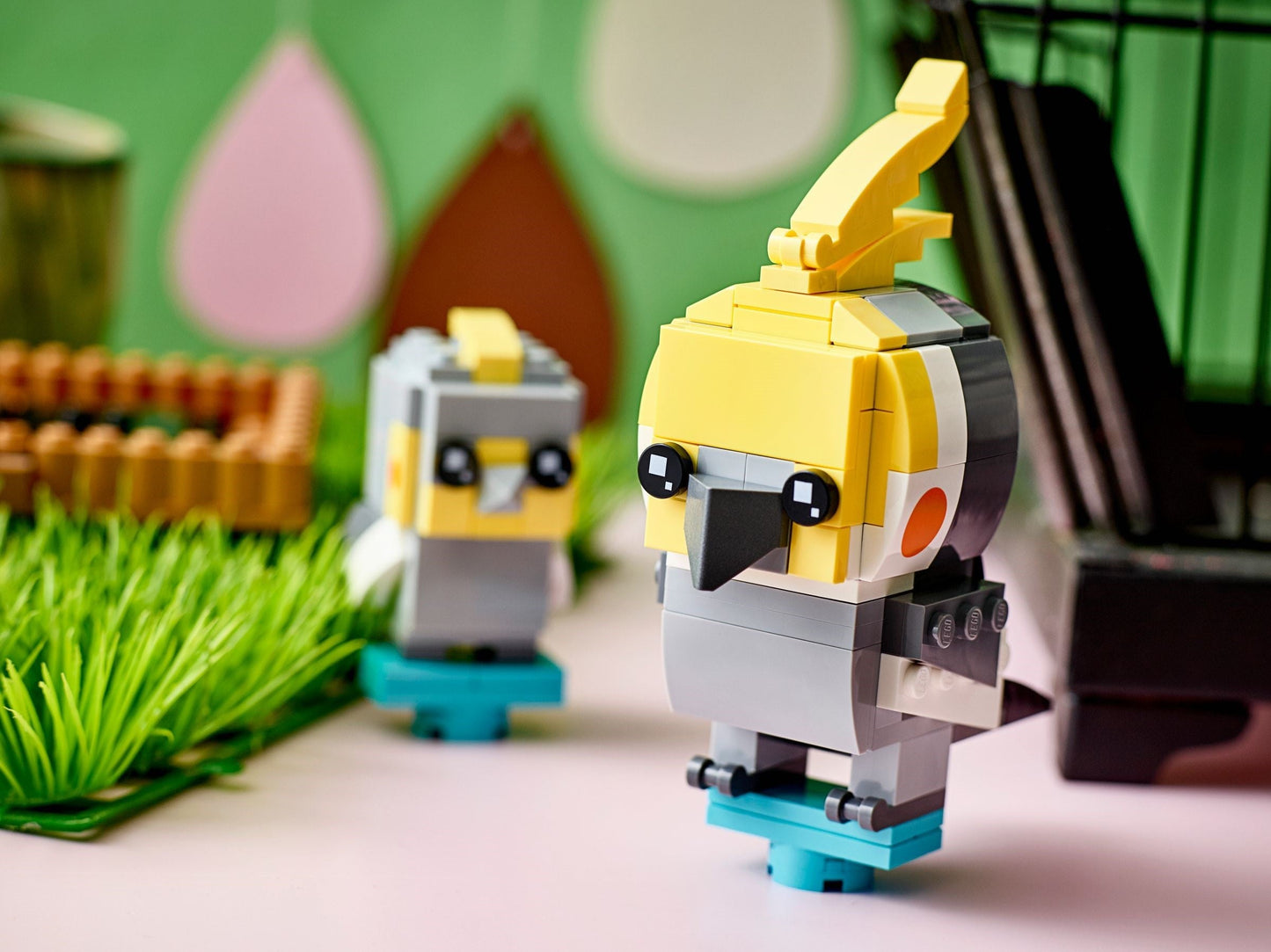 LEGO 40481 Cockatiel & Chick BrickHeadz Set