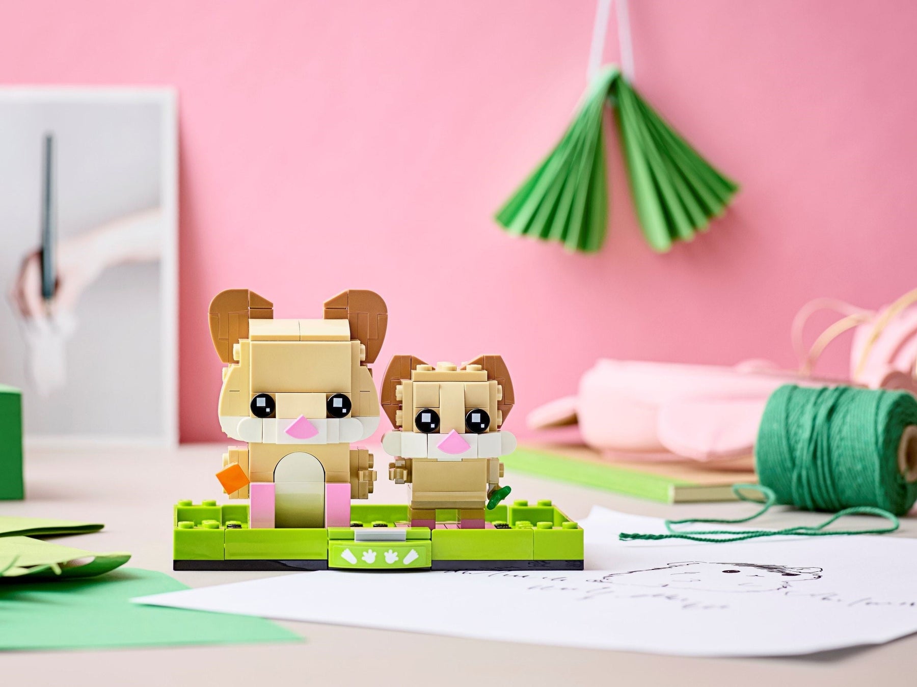 LEGO 40482 BrickHeadz™ Hamster & Baby Pet Set - SuperSaverAU - view 3