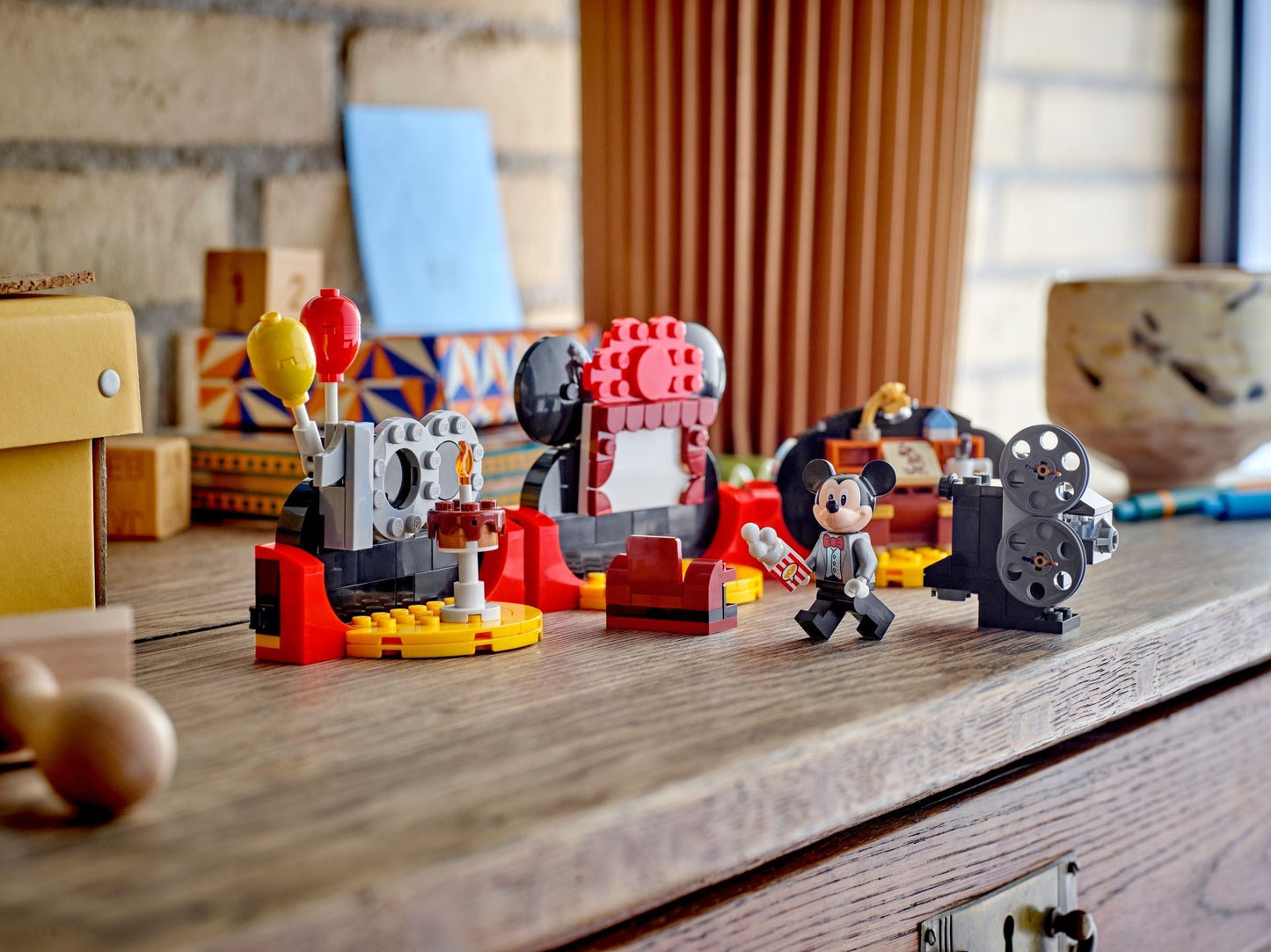 LEGO Disney 40600 Disney 100 Years Celebration GWP