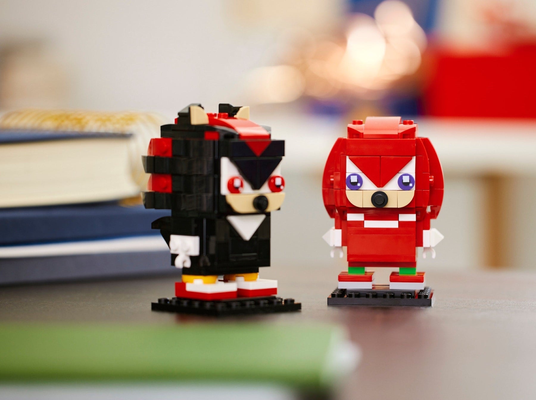 LEGO 40672 Sonic the Hedgehog Knuckles & Shadow BrickHeadz - SuperSaverAU - view 3