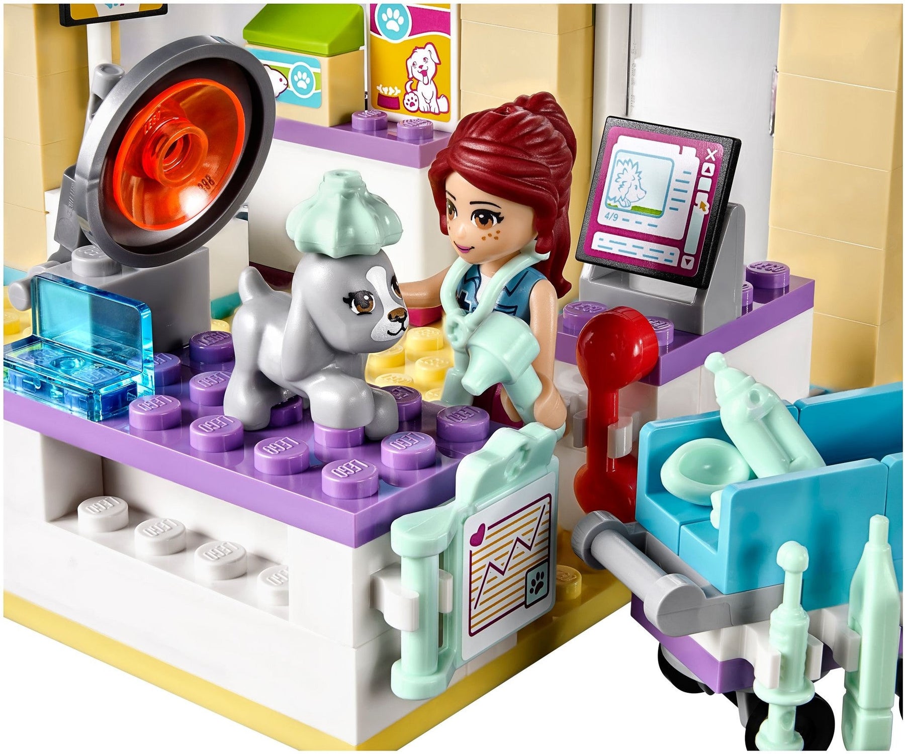LEGO 41085 Vet Clinic: Pet Rescue & Care Playset - SuperSaverAU - view 4