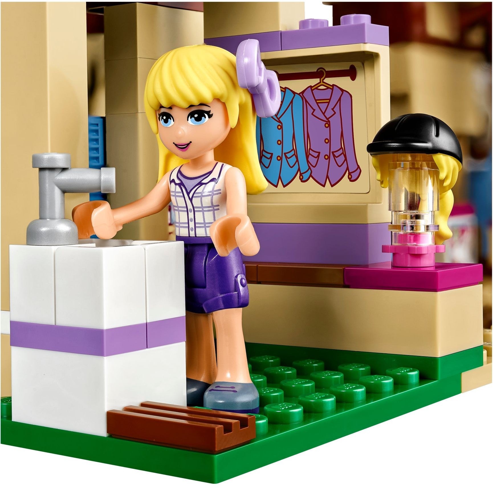 LEGO 41126 Heartlake Riding Club Horse Stable Playset - SuperSaverAU - view 7