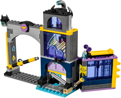 LEGO 41237 Batgirl Secret Bunker Playset with Bat-Bot