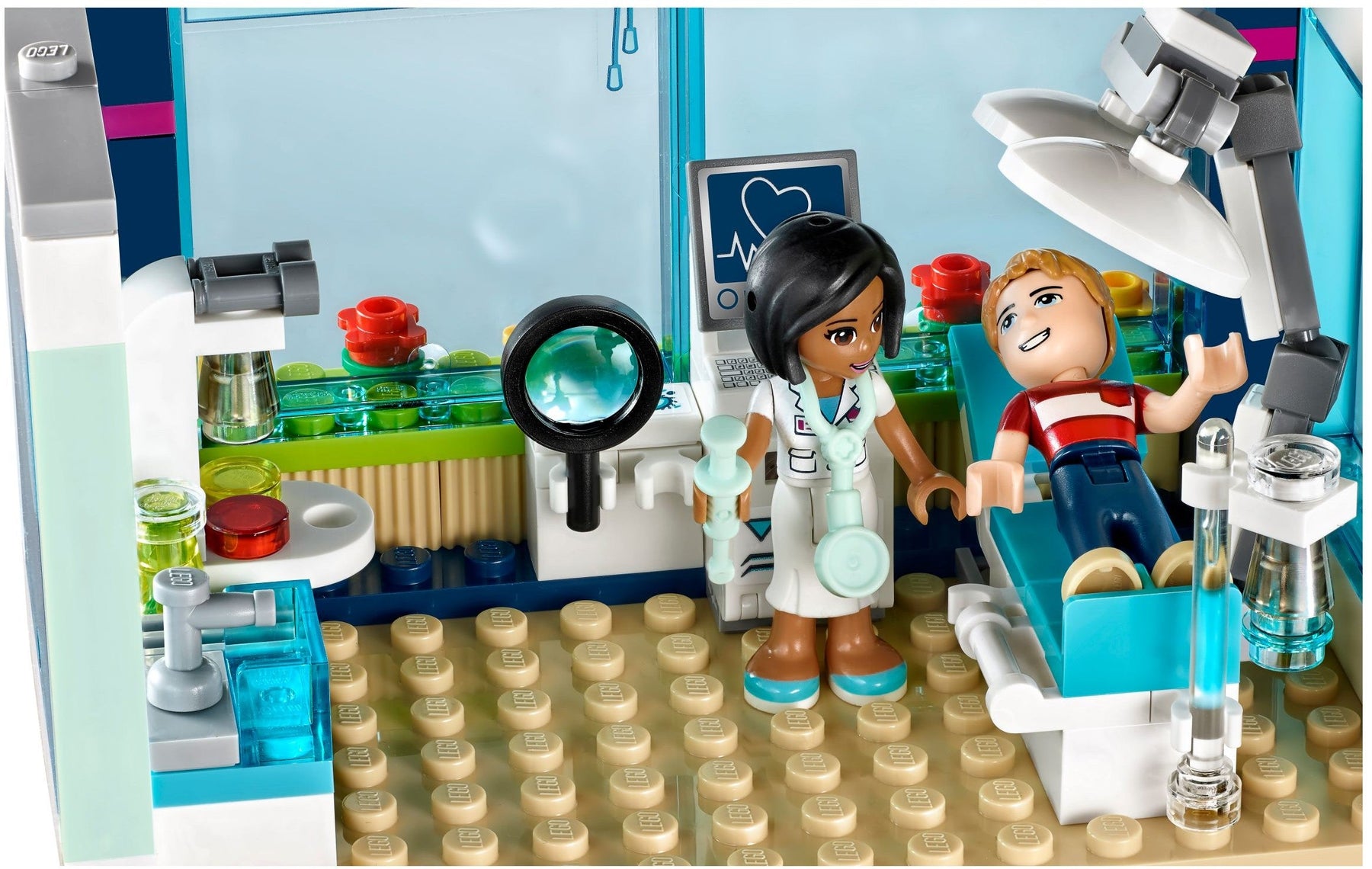 LEGO 41318 Heartlake Hospital: Doctor Playset with Ambulance & Helicopter - SuperSaverAU - view 2