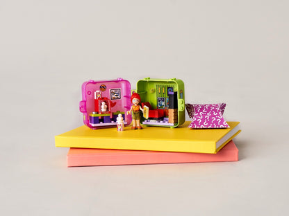 LEGO 41408 Mia's Movie Theater Play Cube: Portable Fun for Kids
