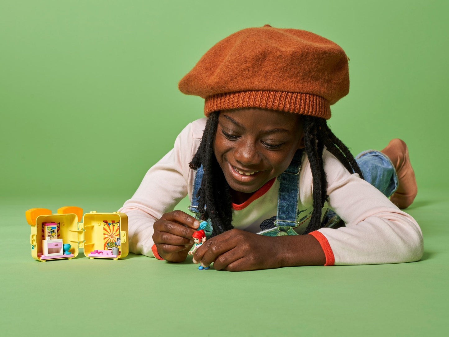 LEGO 41664 Mia's Pug Cube: Portable Playset with Surprise Puppy