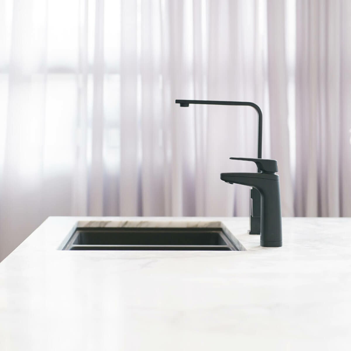 Billi B-5000 Boiling and Chilled Filtered Water with XL Levered Dispenser - Matte Black - 915000LMB