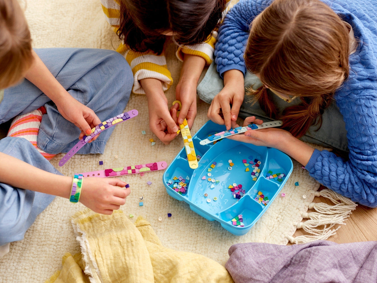 LEGO 41913 DOTS Bracelet Mega Pack - DIY Friendship Bracelets