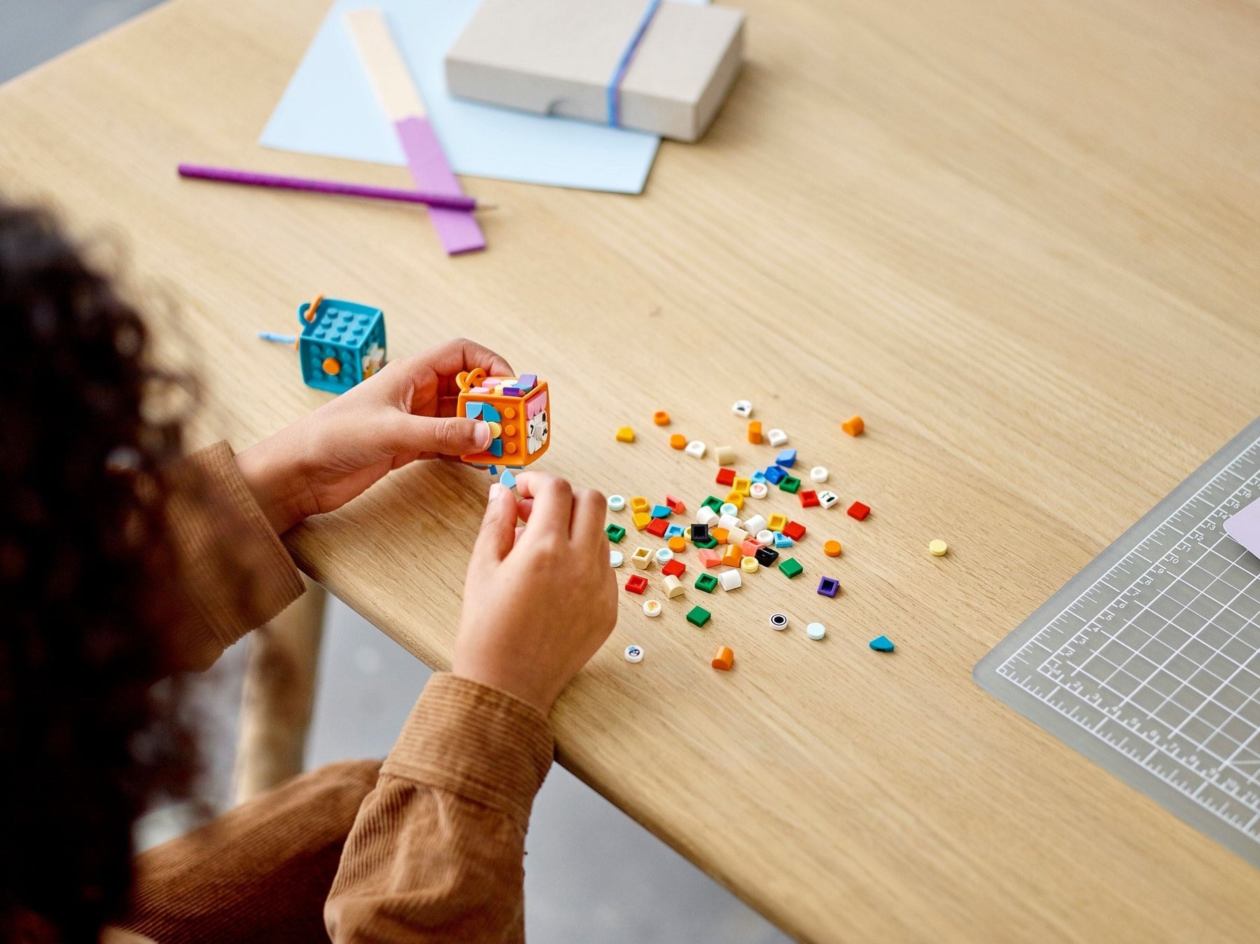 LEGO 41931 Extra DOTS - Series 4 - Animal Tiles - SuperSaverAU - view 2