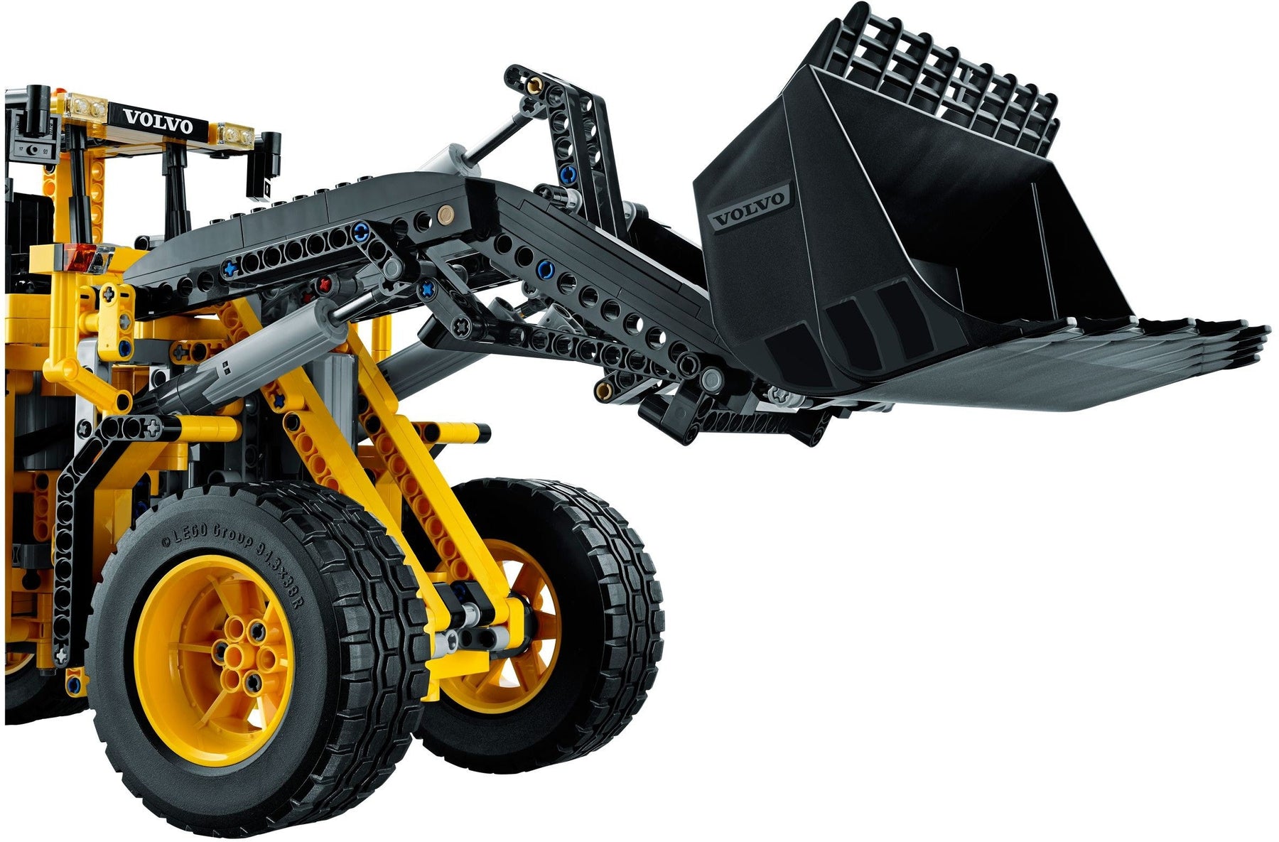 LEGO 42030 Volvo L350F Wheel Loader - Technic RC Set - SuperSaverAU - view 3
