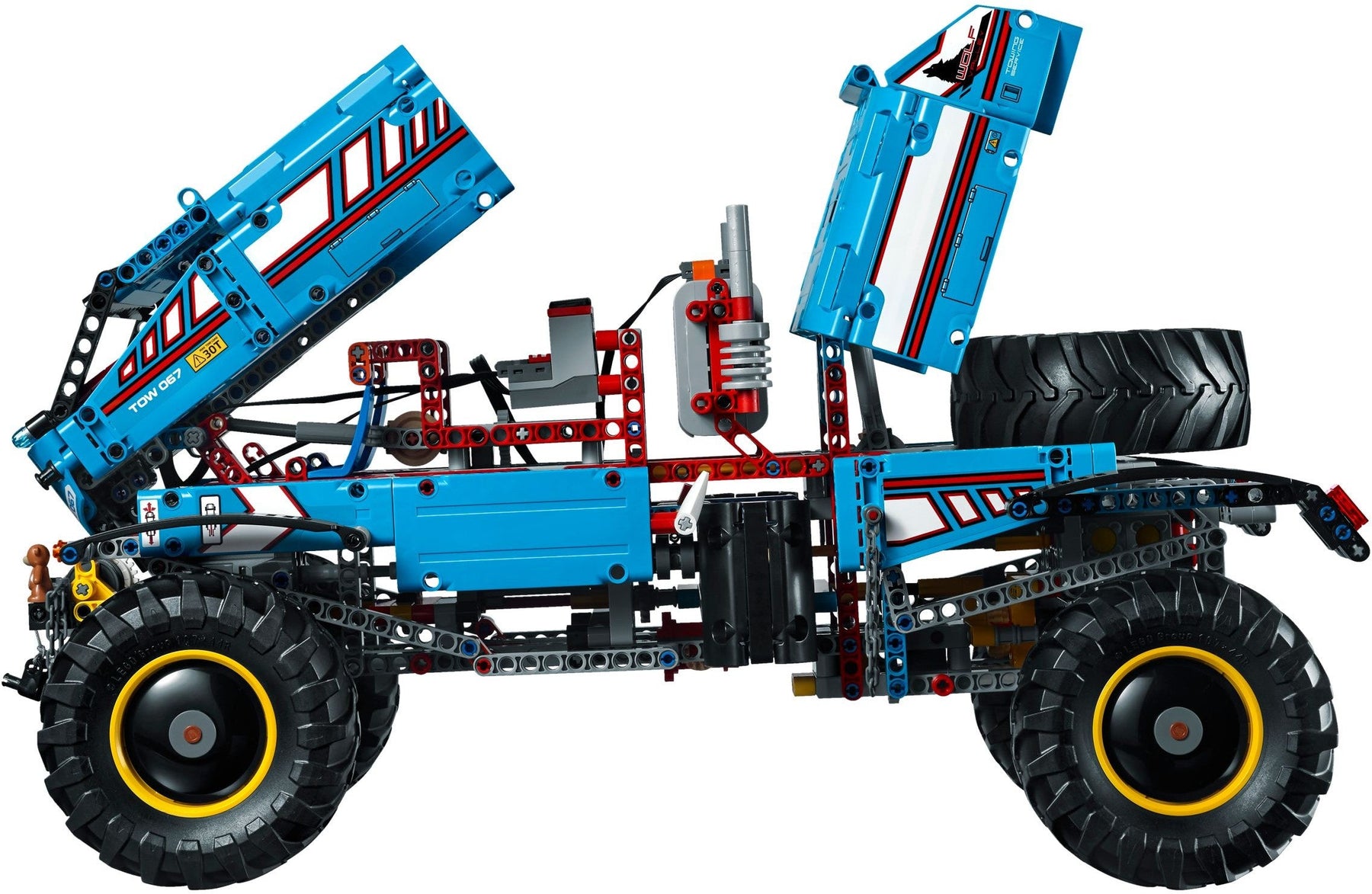 LEGO 42070 6x6 All Terrain Tow Truck RC 2-in-1 Technic - SuperSaverAU - view 6