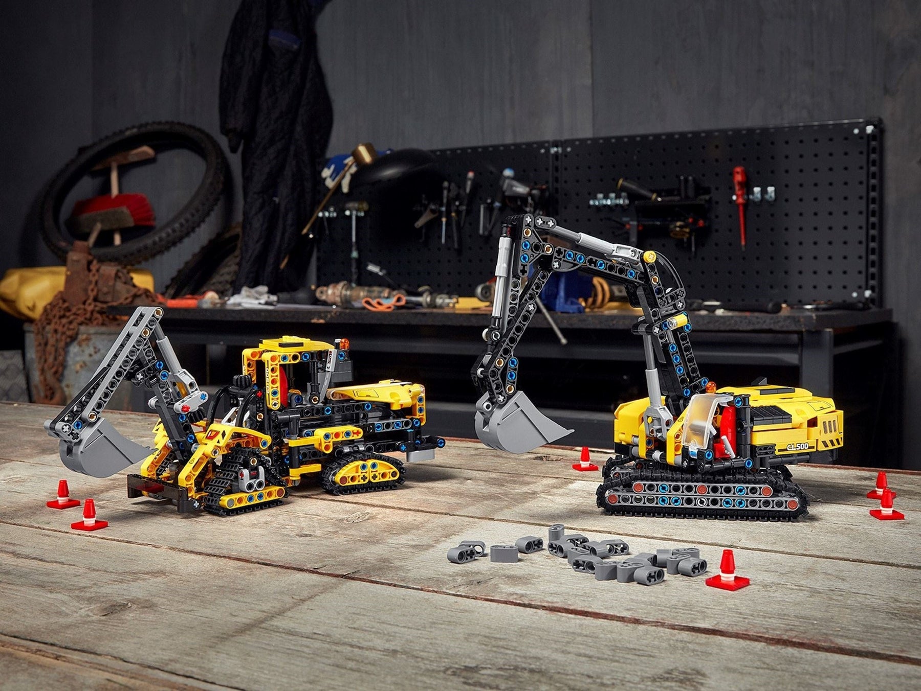 LEGO 42121 Heavy-Duty Excavator 2-in-1 Building Kit - SuperSaverAU - view 6