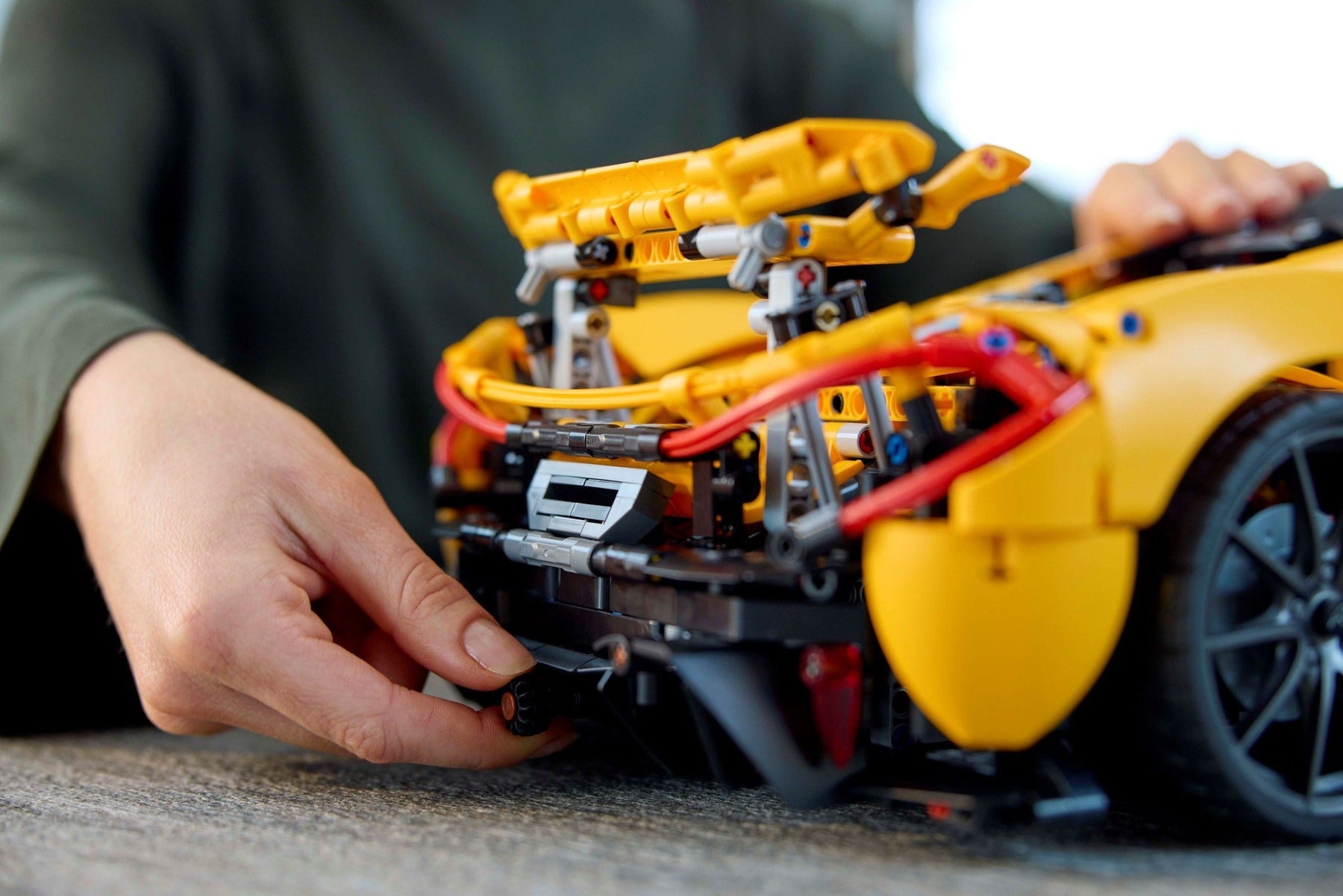 LEGO Technic 42171 McLaren P1 - SuperSaverAU - view 6