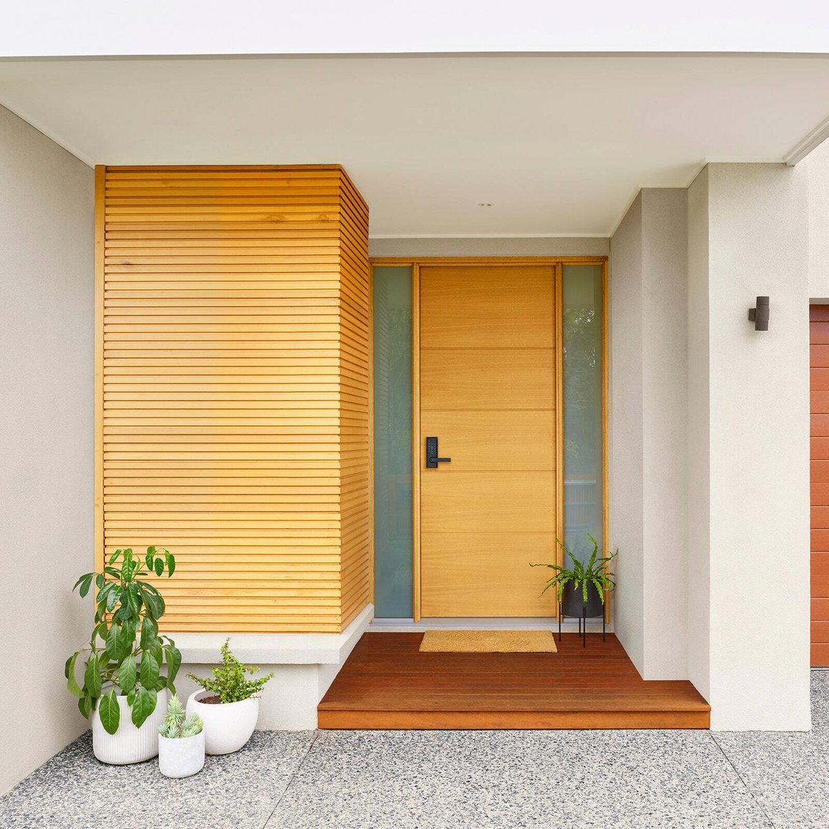 Gainsborough Mode Smart Entrance Lever Lock - Graphite - RFID, Fingerprint, Keypad - 115mm x 230mm x 52mm