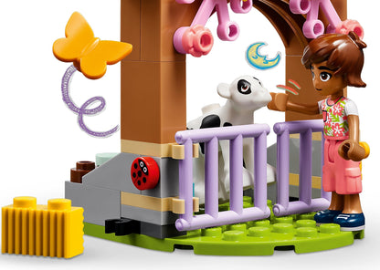 LEGO Friends 42607 Autumn’s Baby Cow Shed