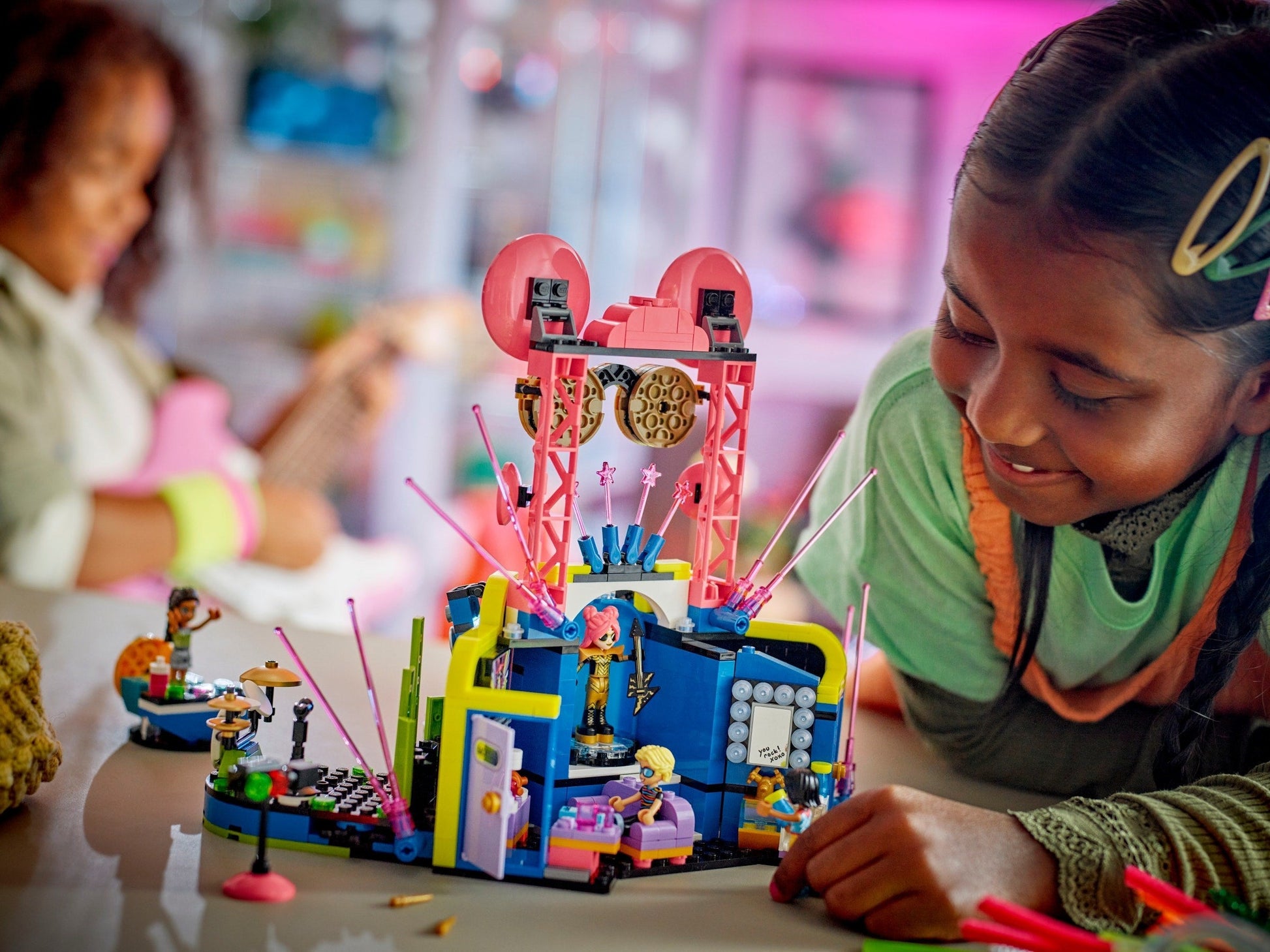 LEGO Friends Series 42616 Heartlake City Music Talent Show- Auzzi Store