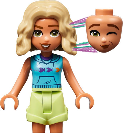 LEGO Friends Beach Smoothie Stand 42624