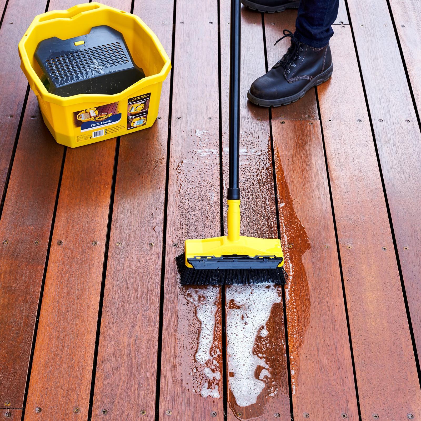 Cabot's 1L Deck Clean Oxalic Based Timber Cleaner