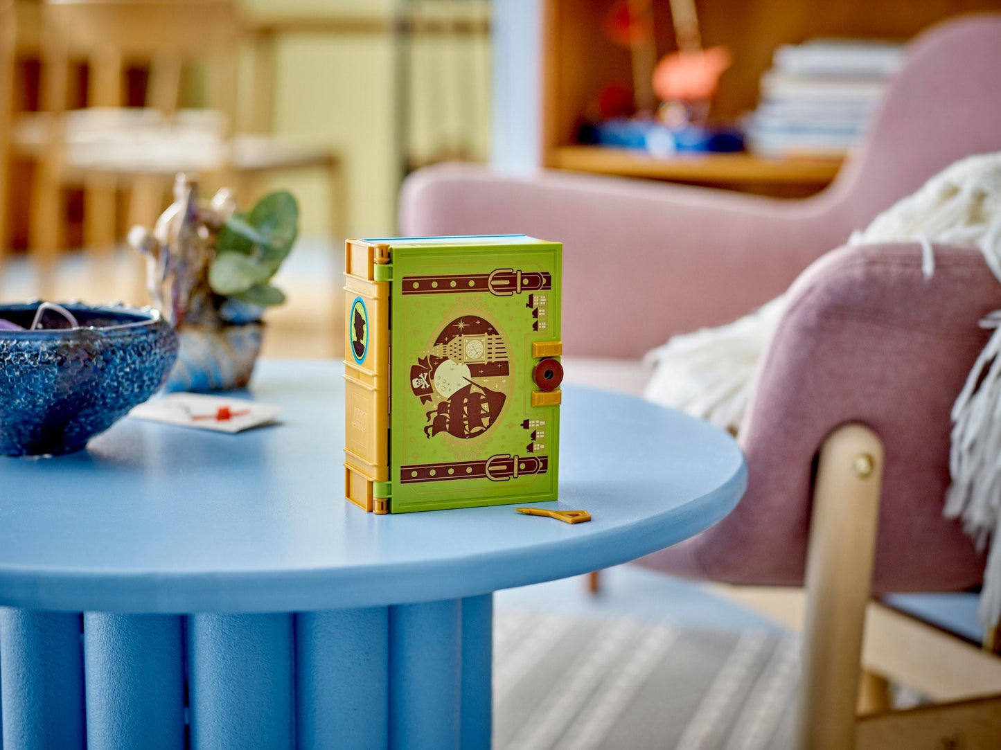 LEGO 43220 Peter Pan & Wendy’s Storybook Adventure – Disney Fairytale Set