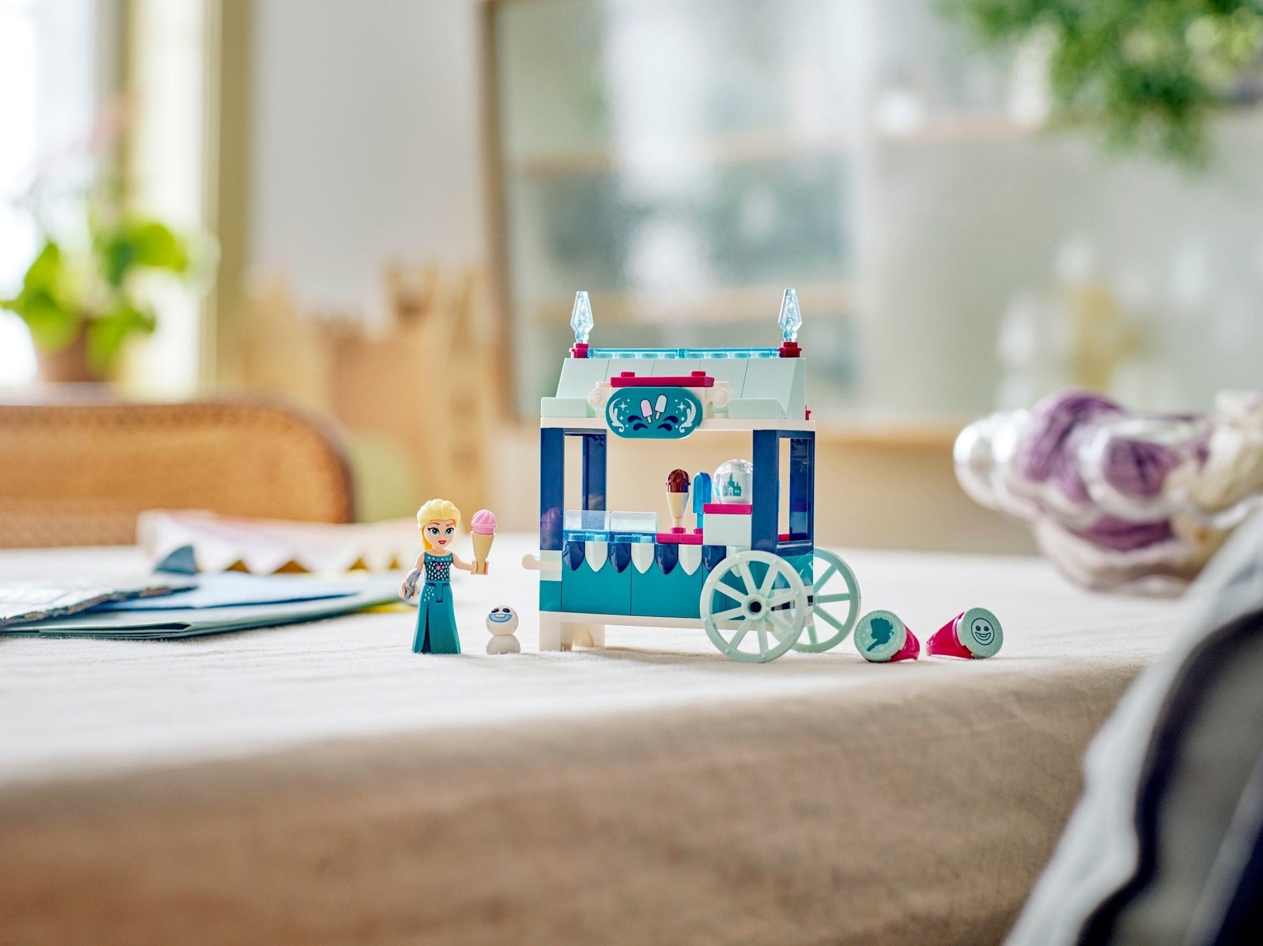 LEGO Disney Princess Elsa’s Frozen Treats 43234 - SuperSaverAU - view 7