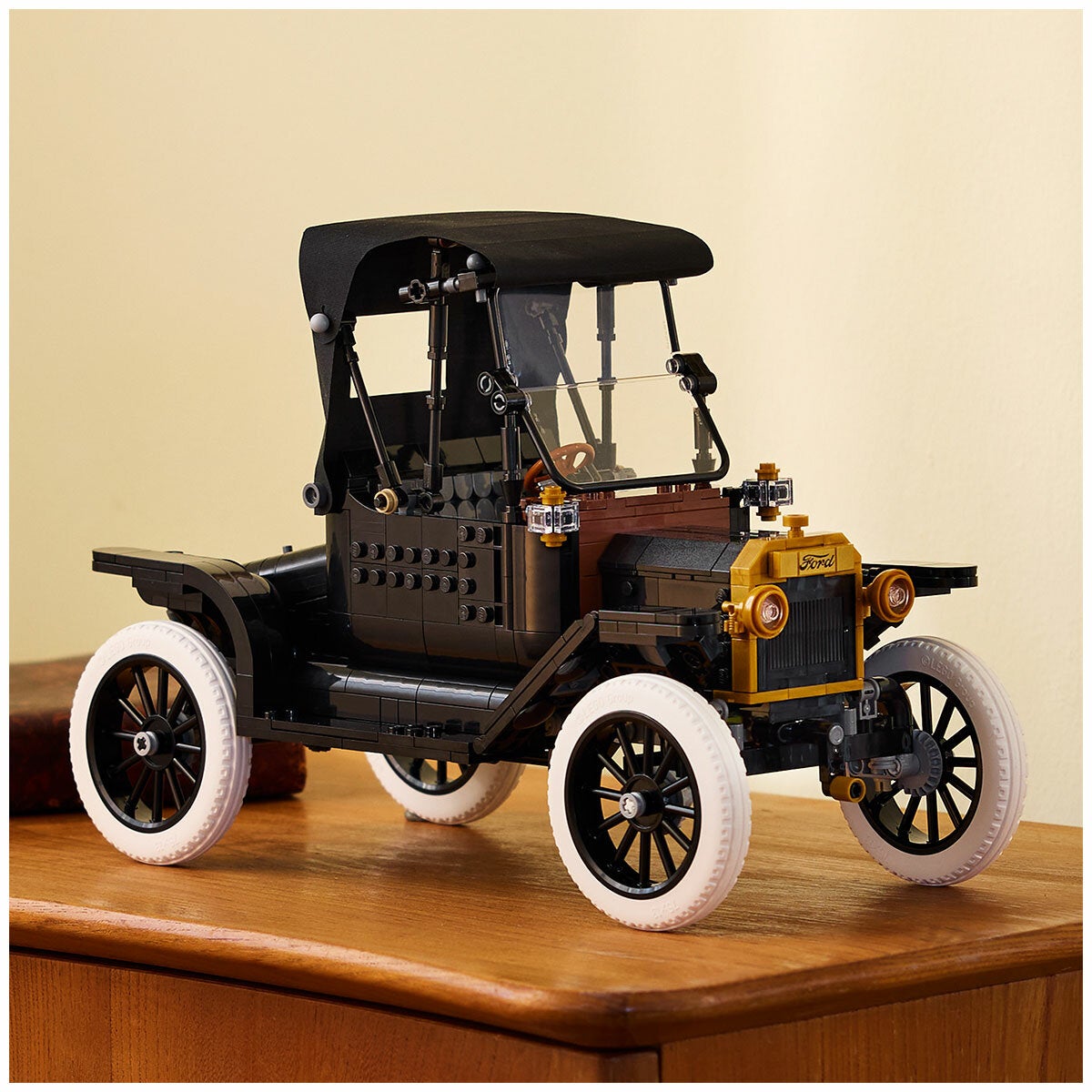 LEGO Ford Model T Icons Vintage Car Kit Collectible Display 11376 — image 4