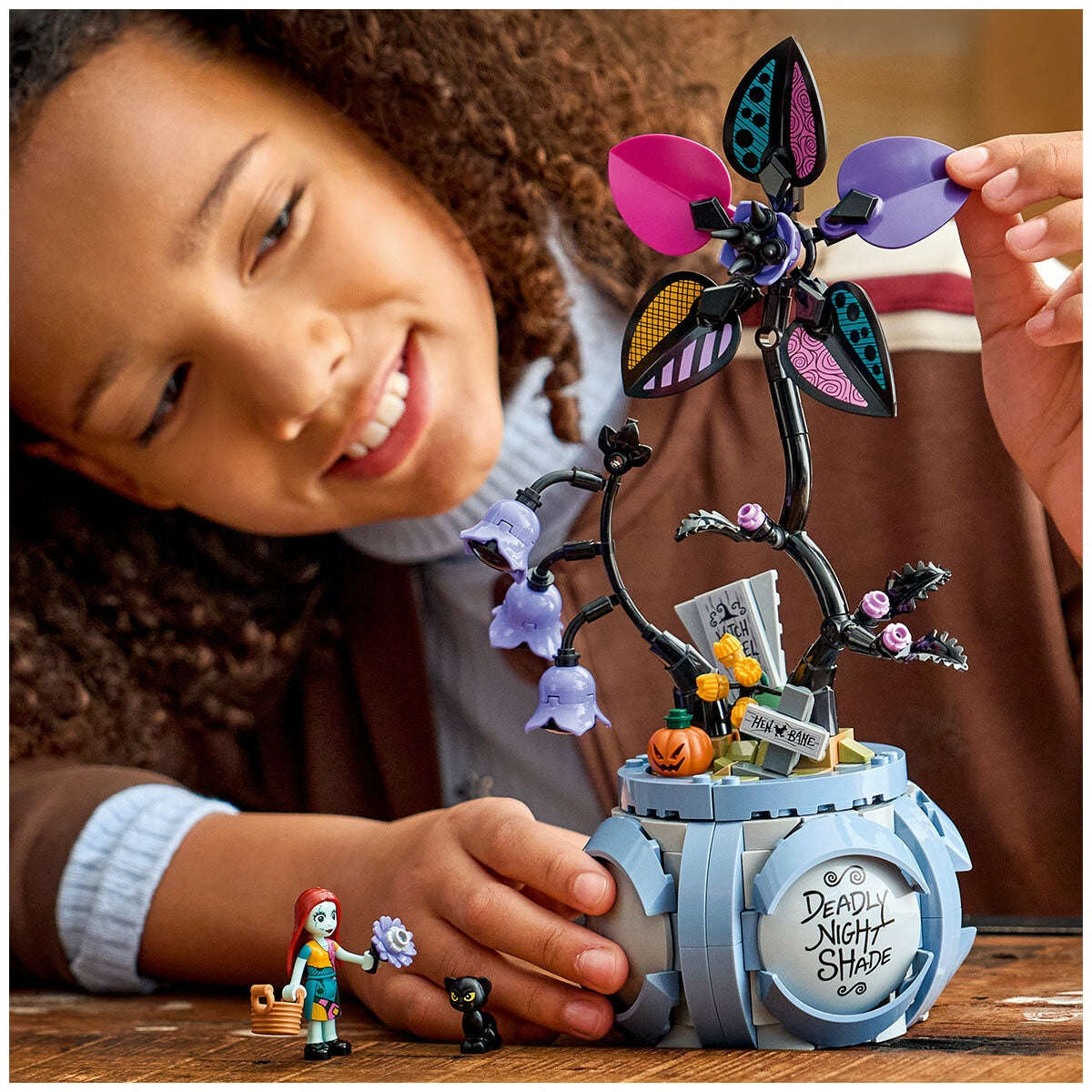 LEGO Disney Sally’s Flowerpot 43288