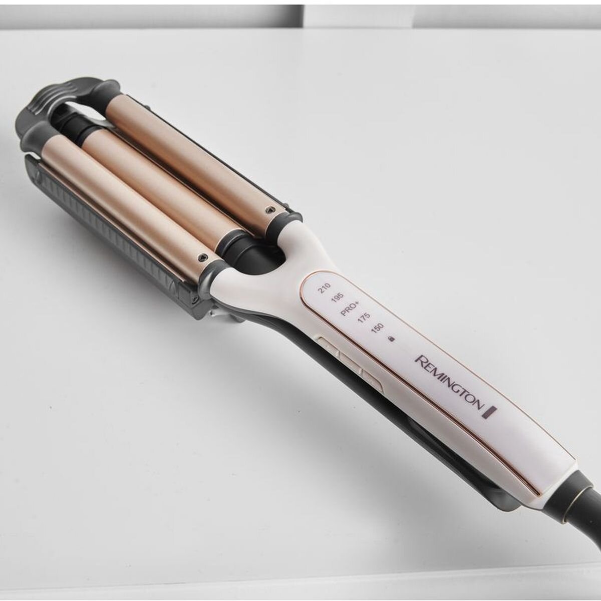 Remington Adjustable Waver - Four Wave Styles - Grip Tech Ceramic Coating - PRO+ Setting - CI19A1AU
