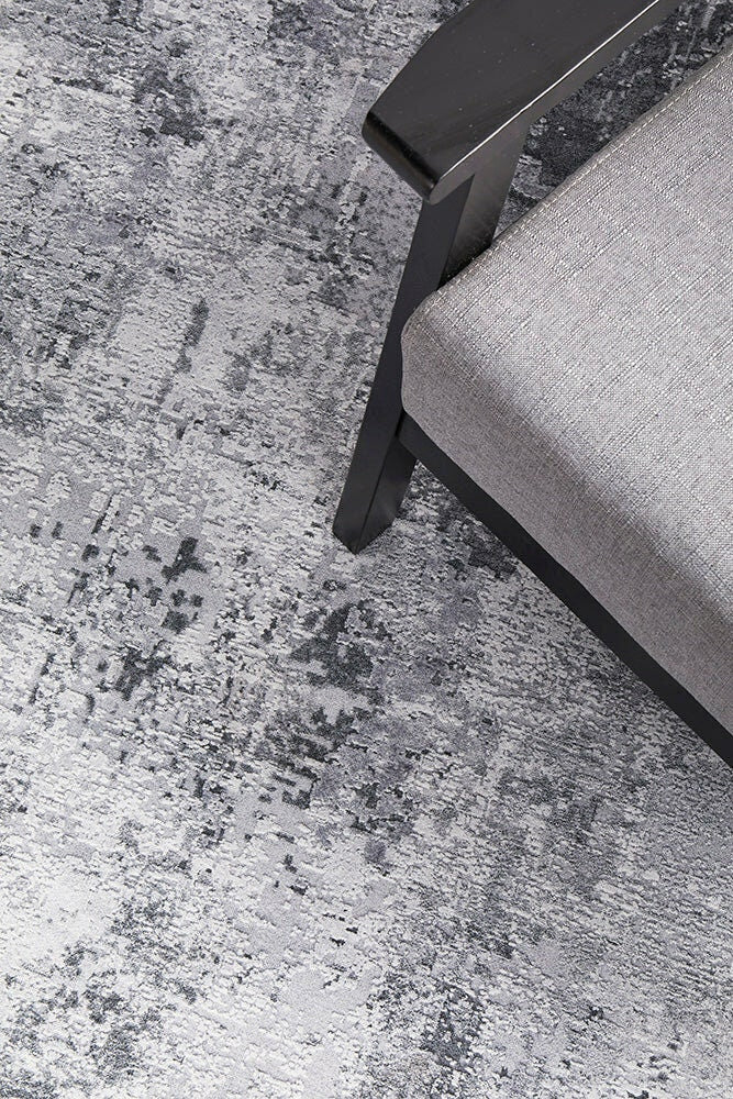 Rug Culture Illusions Medium Silver & Grey Polyester Rug 220x150cm - 3mm Pile - ILU156SILVER220X150