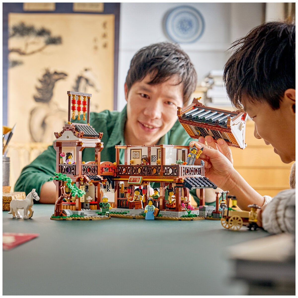 LEGO Ancient Moon Gazing Inn Chinese Festivals Model Kit 1530 Pieces 80121 — image 5