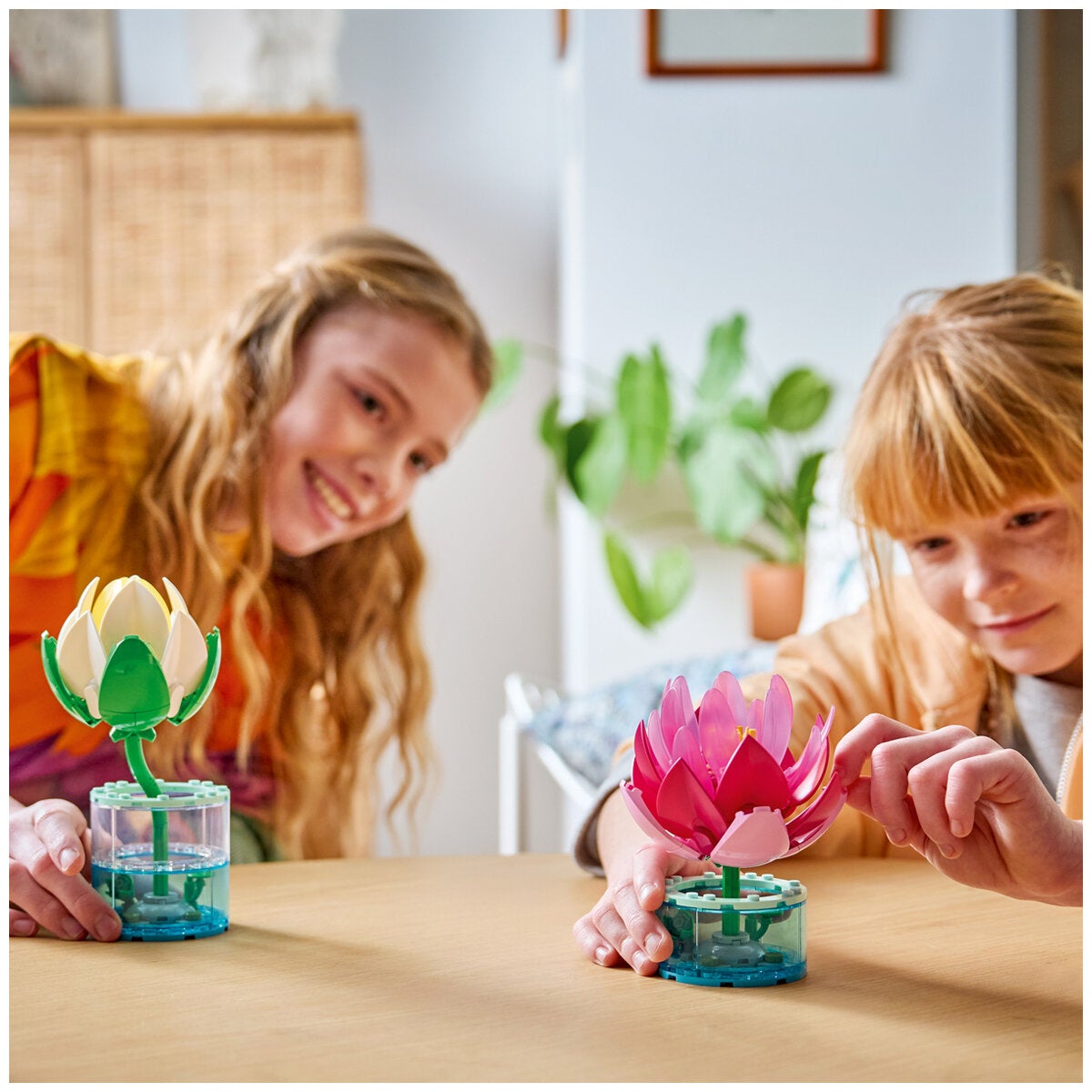 LEGO Water Lilies Flower Model Kit Botanicals 259 Pieces Ages 9 Plus 11511 — image 6